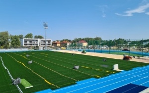 Budowa kompleksu sportowego przy ul. Asnyka nabiera kolorów (2)