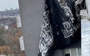 Zerwany dach budynku w Katowicach (4)