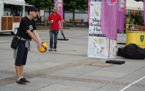 Piknik Siatkarski na rynku w Katowicach (16)