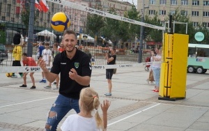 Piknik Siatkarski na rynku w Katowicach (3)