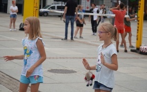 Piknik Siatkarski na rynku w Katowicach (17)