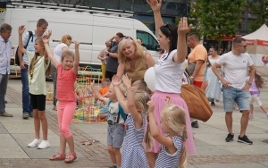 Piknik Siatkarski na rynku w Katowicach (1)