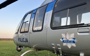 Helikopter nad Spodkiem w Katowicach. Zabezpieczają Mistrzostwa Świata w siatkówce 2022 (2)