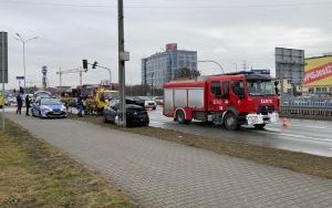 Zderzenie 3 samochodów na Grundmanna w Katowicach (4)