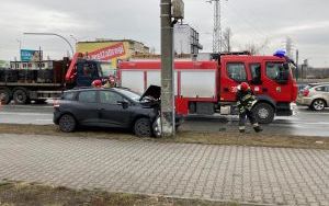 Zderzenie 3 samochodów na Grundmanna w Katowicach (7)