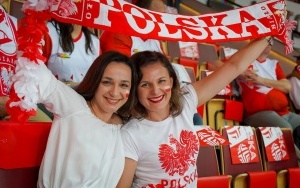 Kibice na meczu Polska-Włochy w katowickim Spodku (1)