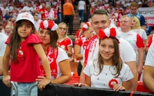 Kibice na meczu Polska-Włochy w katowickim Spodku (14)