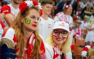 Kibice na meczu Polska-Włochy w katowickim Spodku (15)