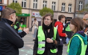 Protest Młodzieżowego Strajku Klimatycznego na rynku w Katowicach (7)