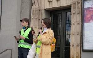 Protest Młodzieżowego Strajku Klimatycznego na rynku w Katowicach (6)