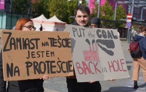 Protest Młodzieżowego Strajku Klimatycznego na rynku w Katowicach (2)