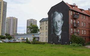 Fot. Wiktor Pawuska/WKATOWICACH.eu. Napisy na muralu Korfantego w Katowicach (5)