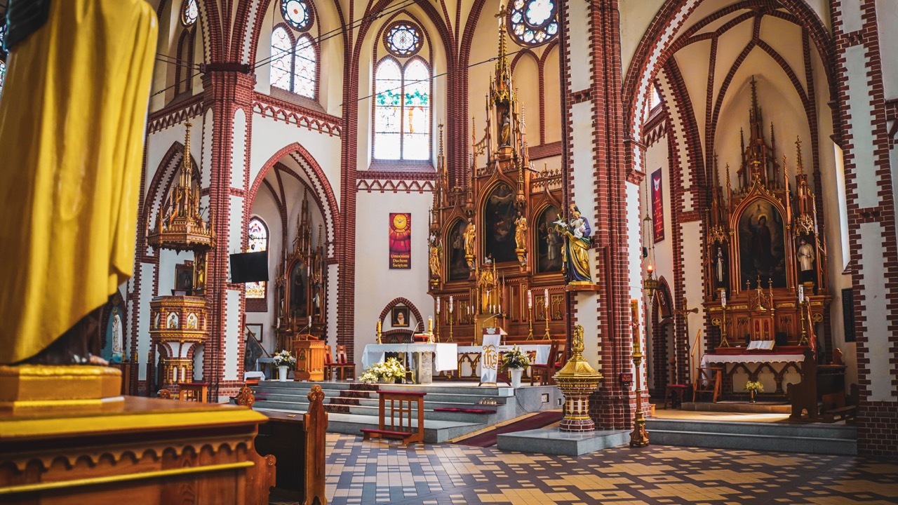 Wnętrze kościoła św. Józefa Robotnika w Katowicach-Załężu