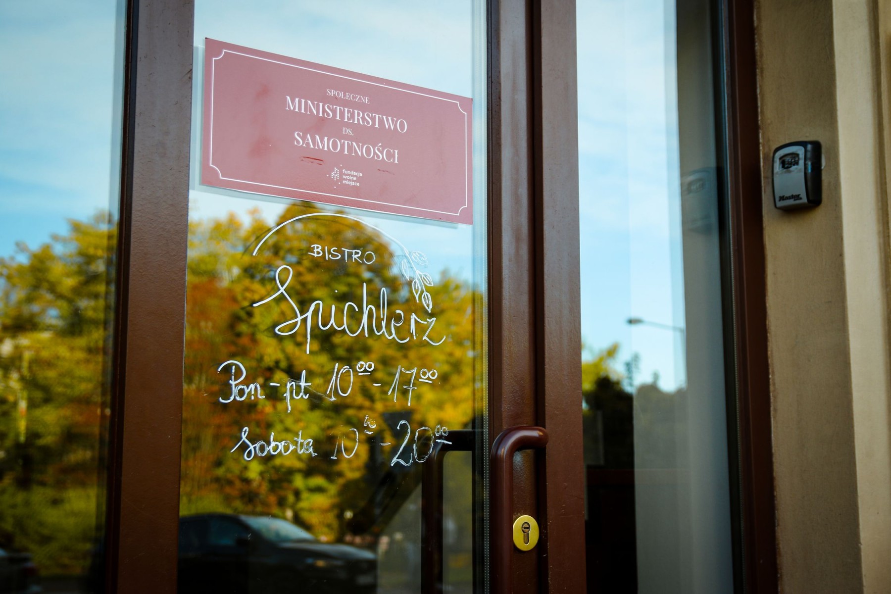 społeczne ministerstwo ds. samotności w katowicach i bistro spichlerz