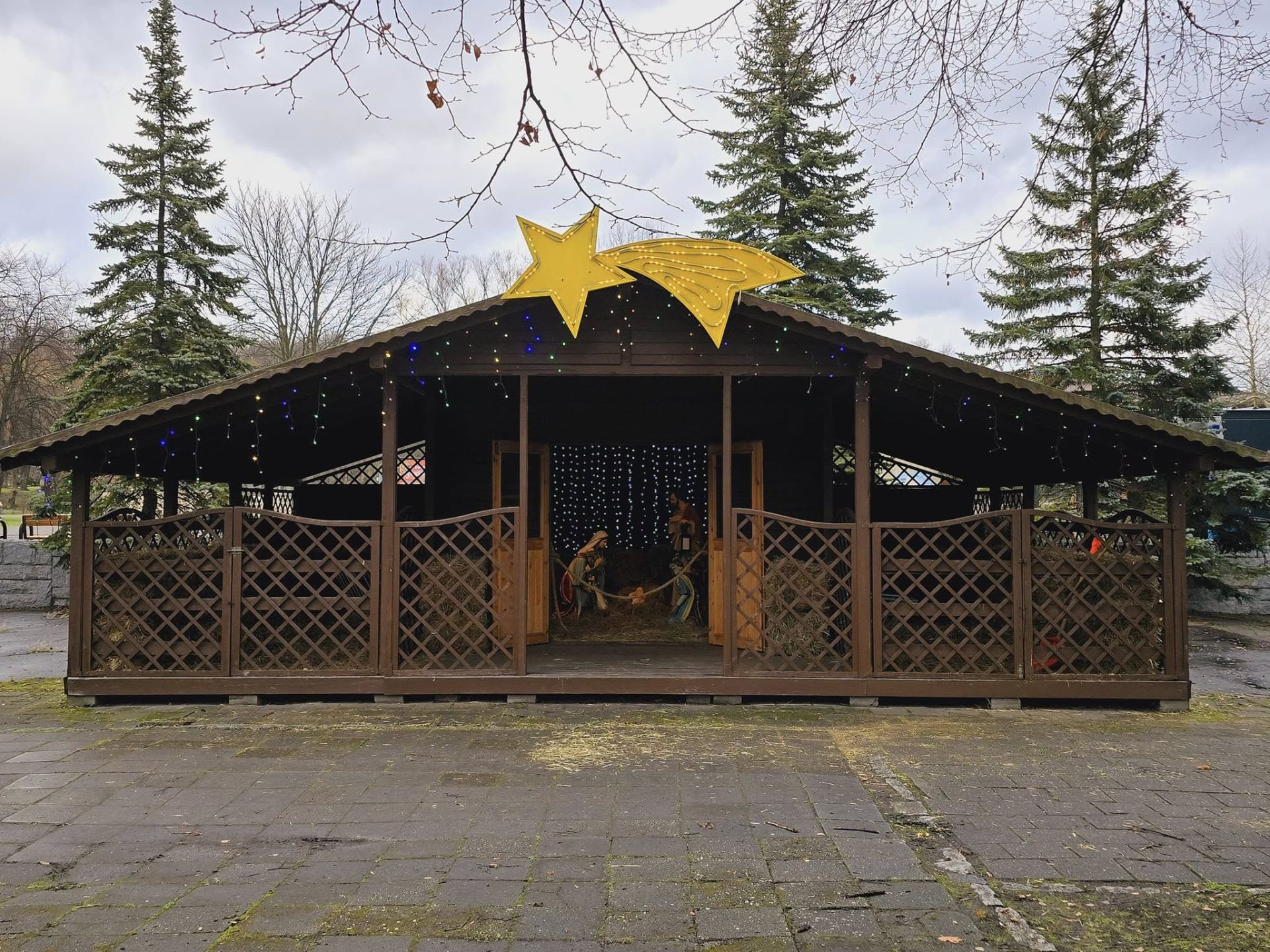 bożonarodzeniowa szopka w śląskim zoo