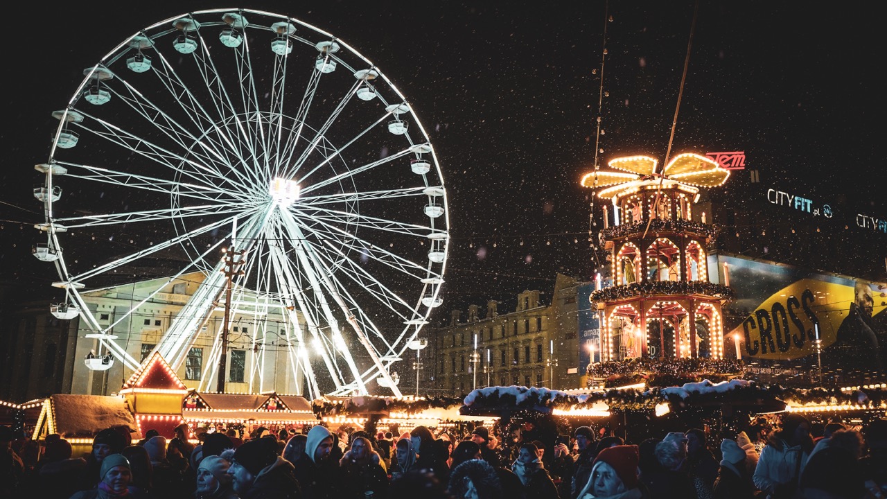 Jarmark Bożonarodzeniowy 2024 na rynku w Katowicach