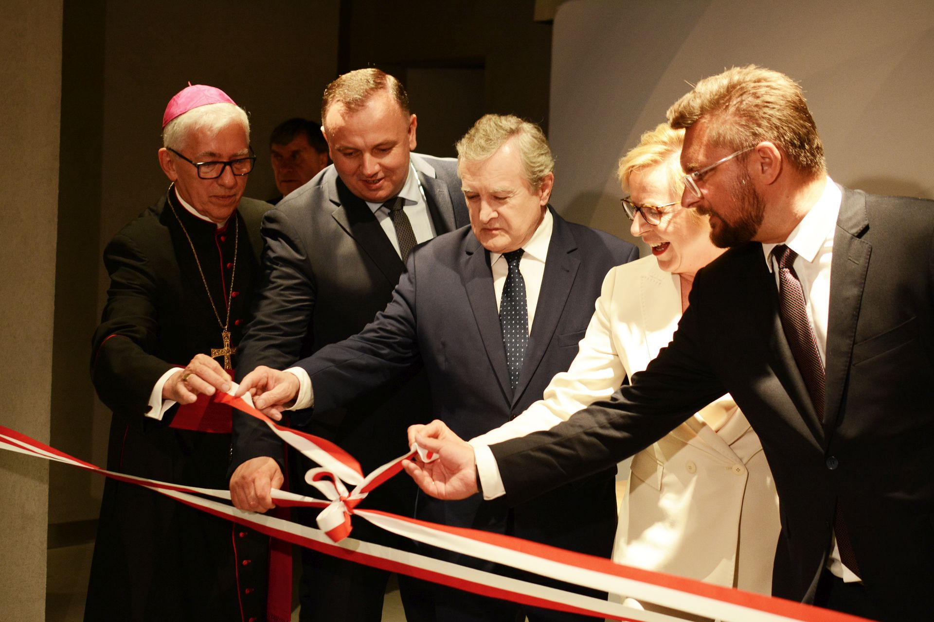 Fot. Maja Ostrowska-Lindner/WKATOWICACH.eu. W otwarciu Panteonu Górnośląskiego wzięli udział przedstawiciele czterech organizatorów instytucji w Katowicach